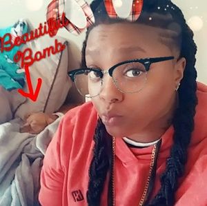 Meet your Posher, Latora